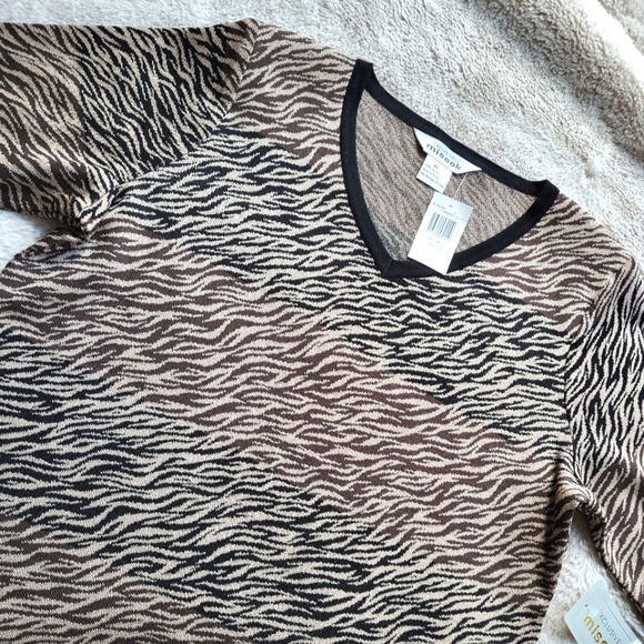 NWT MISOOK 🤍 - Picture 5 of 5